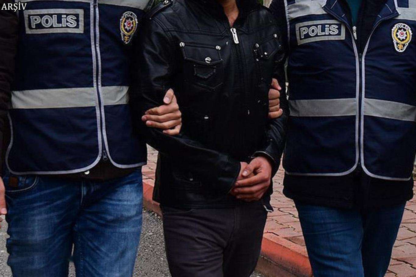 Şanlıurfa'da haklarında kesinleşmiş hapis cezası bulunan 4 kişi yakalandı